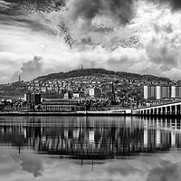 Buy canvas prints of Dundee City by Craig Doogan
