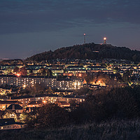 Buy canvas prints of Dundee Law Hill by Craig Doogan