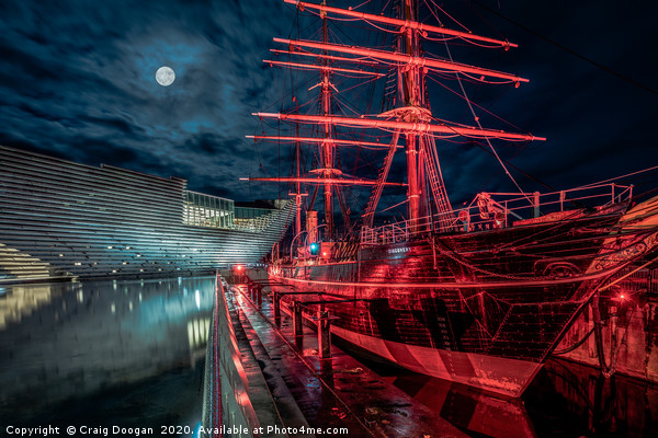 RRS Discovery Ship Dundee Picture Board by Craig Doogan