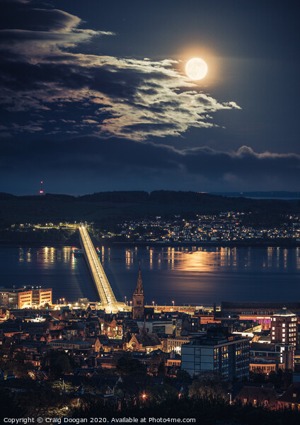 Dundee Super Moon Picture Board by Craig Doogan