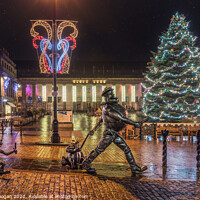 Buy canvas prints of Dundee City Centre at Christmas by Craig Doogan