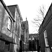 Buy canvas prints of hereford cathedral by paul ratcliffe