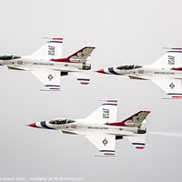 Buy canvas prints of Thunderbirds Lockheed F16 by Steve de Roeck