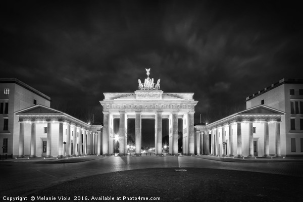 BERLIN Brandenburg Gate | Monochrome Picture Board by Melanie Viola