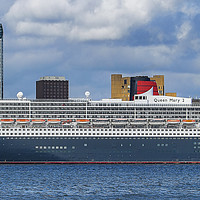 Buy canvas prints of Queen Mary 2 by Rob Mcewen