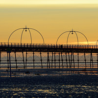 Buy canvas prints of Southport Pier by Rob Mcewen