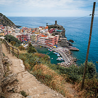 Buy canvas prints of The Path to Vernazza by Ian Collins