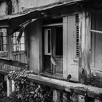 Buy canvas prints of Derelict House, Dubrovnik by Susan Witterick