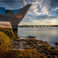 Buy canvas prints of Dundee's Modern Marvel by Joe Dailly