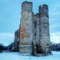 Buy canvas prints of Donnington Castle Newbury by Brian Pearce