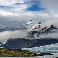 Buy canvas prints of Fjarllsarlon Glacial Lake Iceland by Nick Jenkins