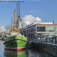 Buy canvas prints of Bristol Harbour,Bee and the M Shed by Nick Jenkins