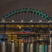 Buy canvas prints of Newcastle Tyne Bridge by gary ward