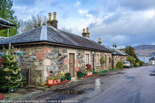 Cottages on Pier Road in Luss, Scotland Picture Board by Angus McComiskey