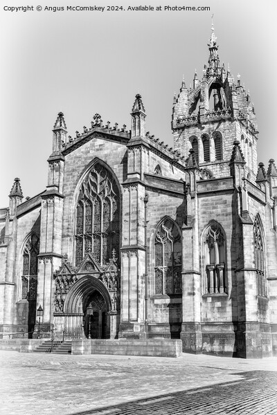 St Giles Cathedral Edinburgh (black and white) Picture Board by Angus McComiskey