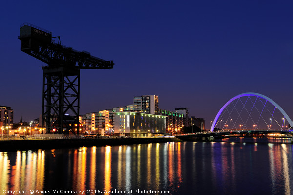 Finnieston Crane and Clyde Arc Bridge at night Picture Board by Angus McComiskey