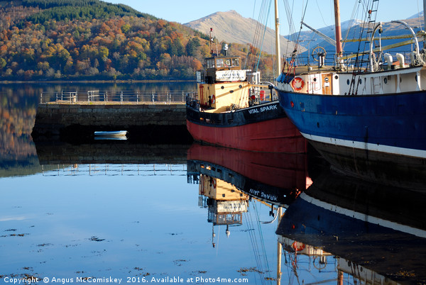 Clyde puffer Vital Spark at Inveraray Pier Picture Board by Angus McComiskey