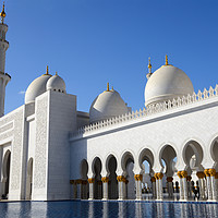 Buy canvas prints of Grand Mosque Abu Dhabi by Angus McComiskey