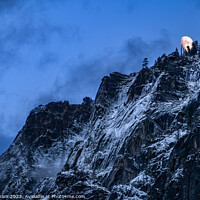 Buy canvas prints of Yosemite Moonrise by Jamie Pham