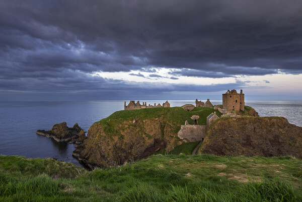 Menacing Clouds over Dunnottar Castle, Scotland Picture Board by Arterra 