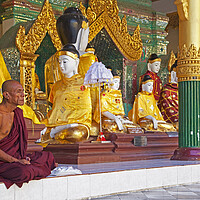 Buy canvas prints of Shwedagon Zedi Daw Pagoda at Yangon / Rangoon, Burma by Arterra 