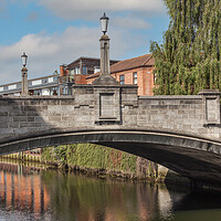 Buy canvas prints of The River Wensum and Whitefriars Bridge in Norwich by Kevin Snelling