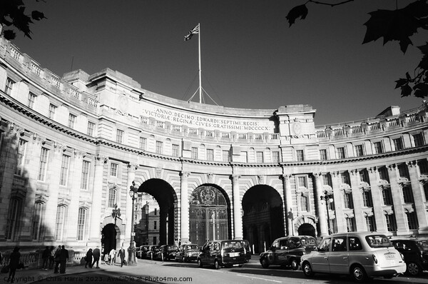 Admiralty Arch, London Picture Board by Chris Harris