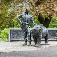 Buy canvas prints of Wojtek, the Soldier Bear, Statue in Princes Street Public Gardens, Edinburgh, Scotland by Dave Collins