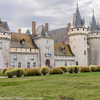 Buy canvas prints of The main entrance of the Château de Sully-sur-Loire, France by Dave Collins