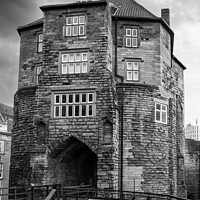 Buy canvas prints of The medieval Black Gate in Newcastle upon Tyne by Milton Cogheil