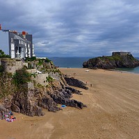 Buy canvas prints of St Catherine's Island, Tenby                       by Derek Hickey