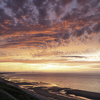 Buy canvas prints of Saltburn-by-the-Sea Sunset by Sarah Smith