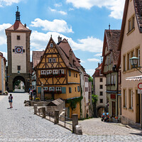 Buy canvas prints of Rothenburg Ob Der Tauber by Sarah Smith