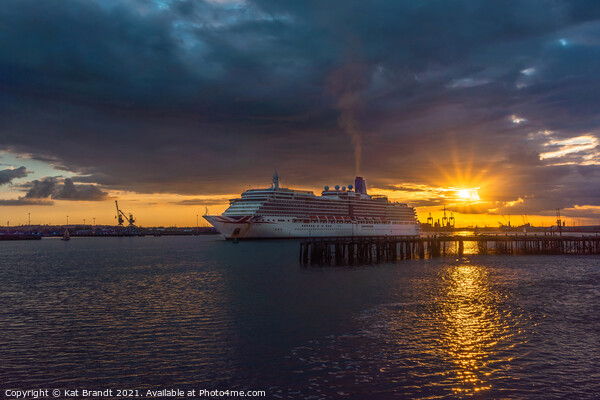 MV Arcadia leaving Southampton Port Picture Board by KB Photo