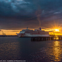 Buy canvas prints of MV Arcadia leaving Southampton Port by KB Photo