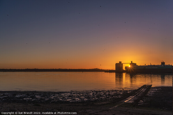 Southampton Water at Sunset Picture Board by KB Photo