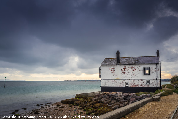 The Watch House along Lepe Beach, Hampshire Picture Board by KB Photo