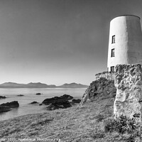 Buy canvas prints of Tyr Mawr lighthouse  by Kevin Hellon