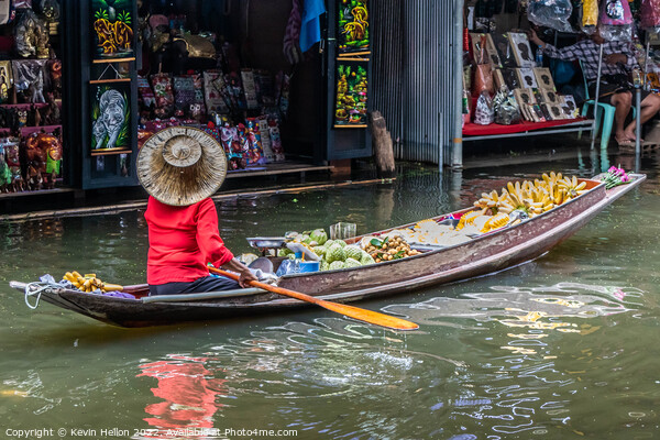 Boat vendor, Damnoen Saduak floating market, Thailand Picture Board by Kevin Hellon