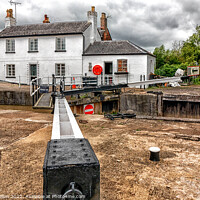 Buy canvas prints of Lock between the River Severn and Gloucester Docks by Kevin Hellon
