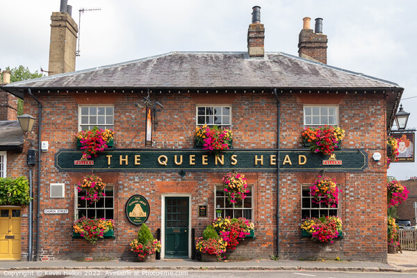 The Queens Head public house in Old Chesham, Picture Board by Kevin Hellon