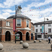 Buy canvas prints of The Corn Exchange, Church Square, High Wycombe by Kevin Hellon