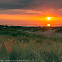 Buy canvas prints of Sunset across the Dunes by Simon Wilkinson