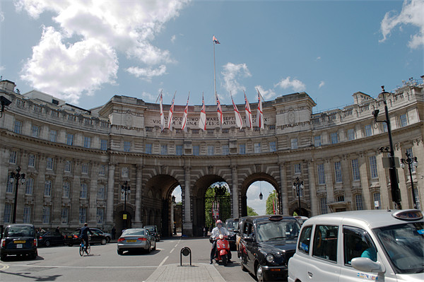 Admiralty Arch Picture Board by Chris Day