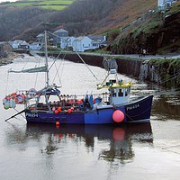 Buy canvas prints of Boscastle by Kate Small