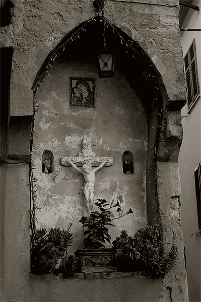 Divine Laterina: An Italian Wayside Crucifix Picture Board by Steven Dale