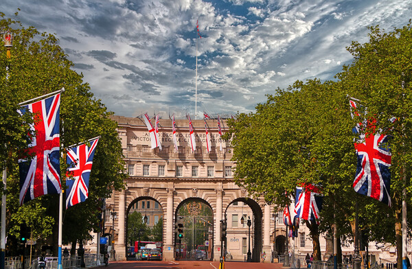 Admiralty Arch London Picture Board by Dave Williams