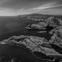 Buy canvas prints of Kerry Cliffs #2, Ireland (mono) by Derek Daniel