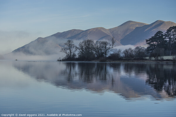 derwent water in the morning mist Picture Board by david siggens