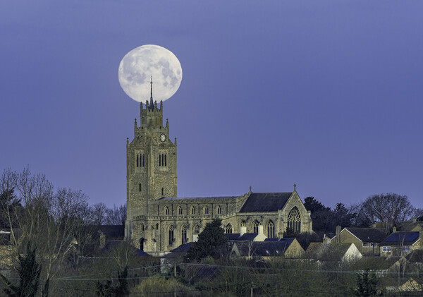 "Snow Moon" setting over St Andrew's, Sutton Picture Board by Andrew Sharpe